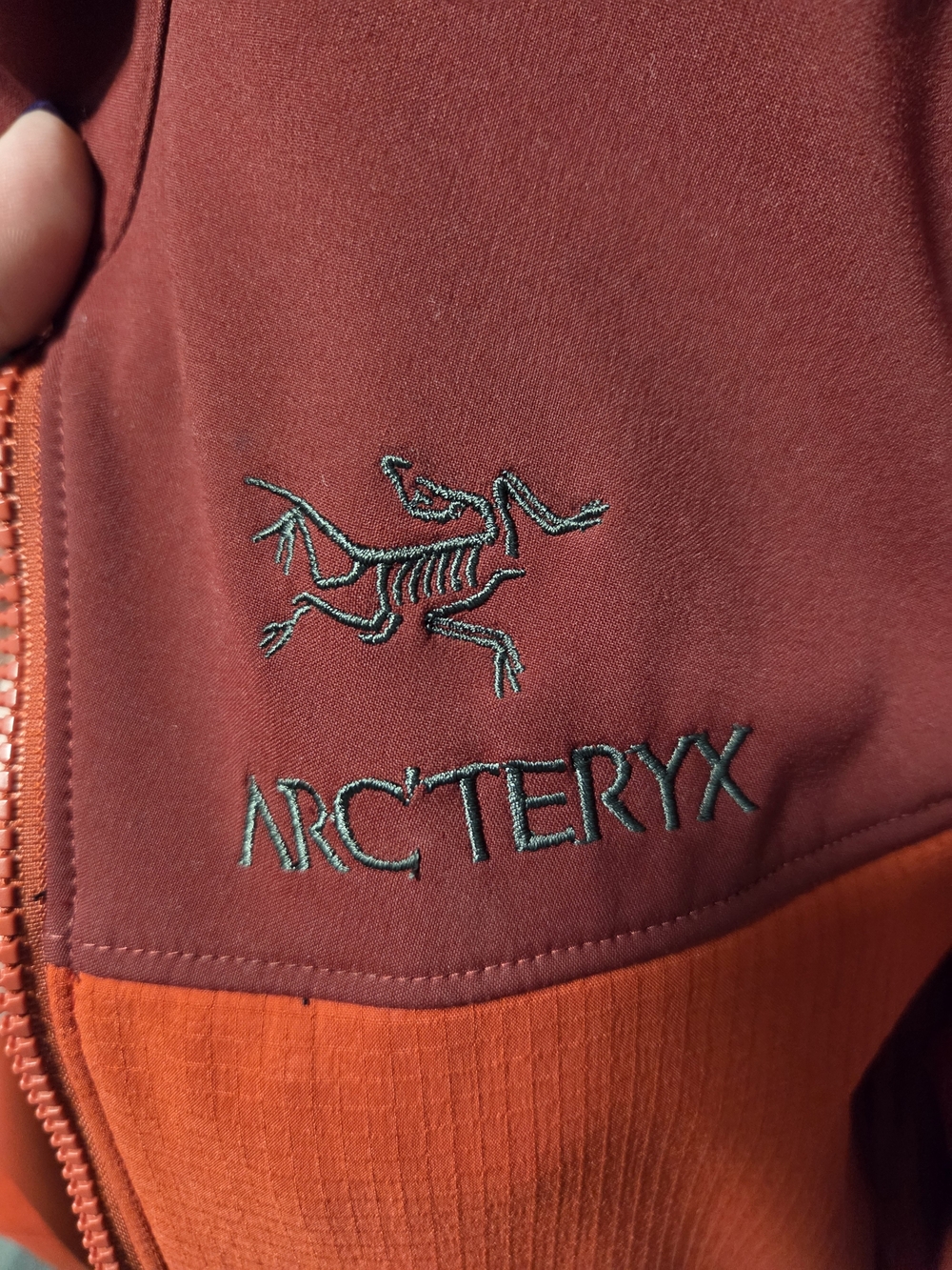 Arc'teryx Two-Tone Red and Burgundy Performance Softshell Jacket - Picture 3 of 10